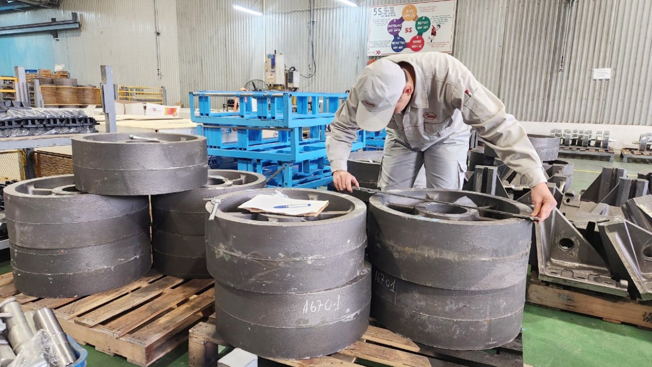 Hình ảnh sản xuất Puly thang máy tại Mekamic